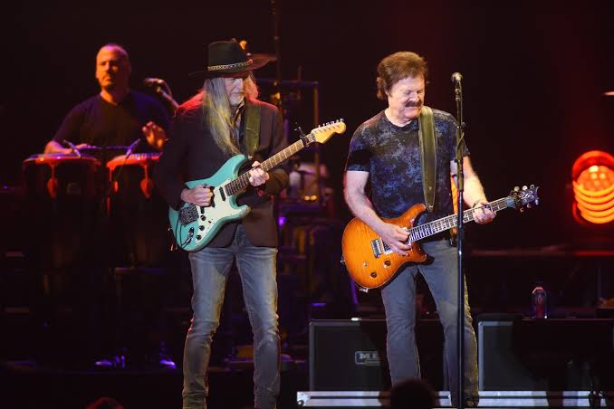 The Doobie Brothers live in concert